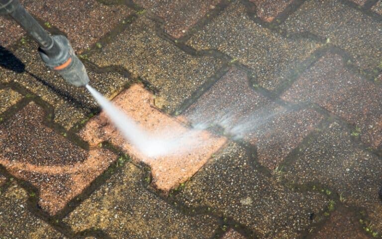 Terras reinigen met hogedrukreiniger