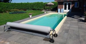 Zwembad op maat in tuin