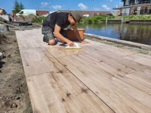 Terras met houten vlonder