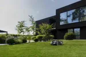 Automatische robotmaaier tuin Groningen