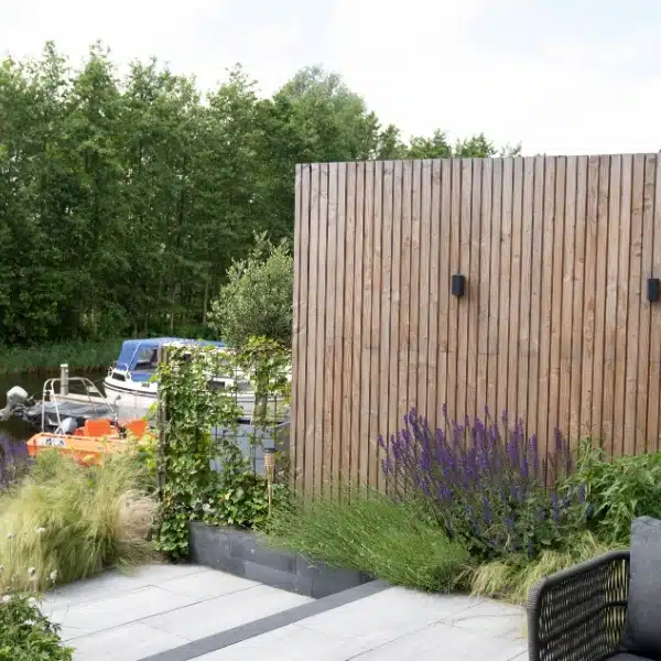 Nieuwbouw tuin aan het water Nieuwbouw tuin aan het water